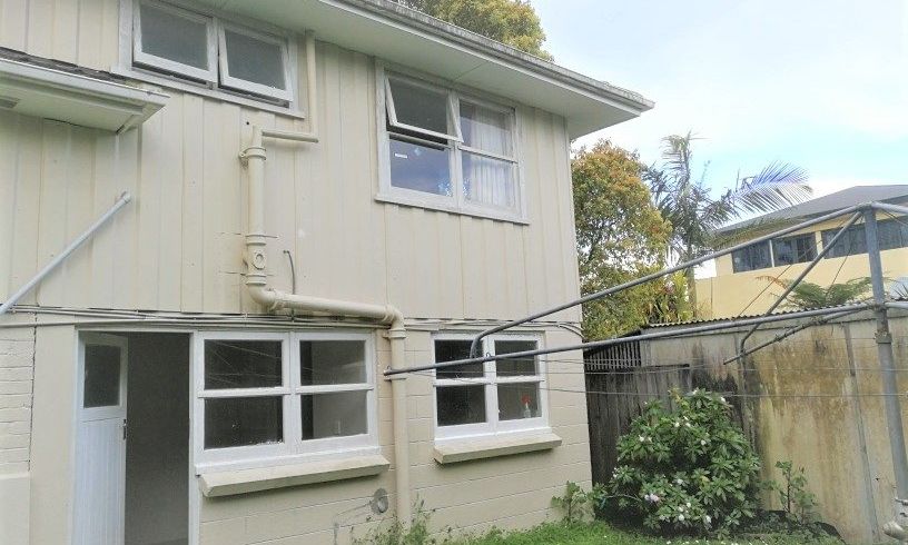  at 13a Ocean View Road, Hillcrest, North Shore City, Auckland