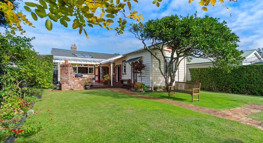  at 3 Tennyson Street, Mount Eden, Auckland City, Auckland