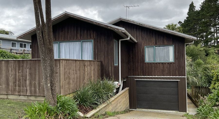  at 39 Carlton Terrace, Westown, New Plymouth
