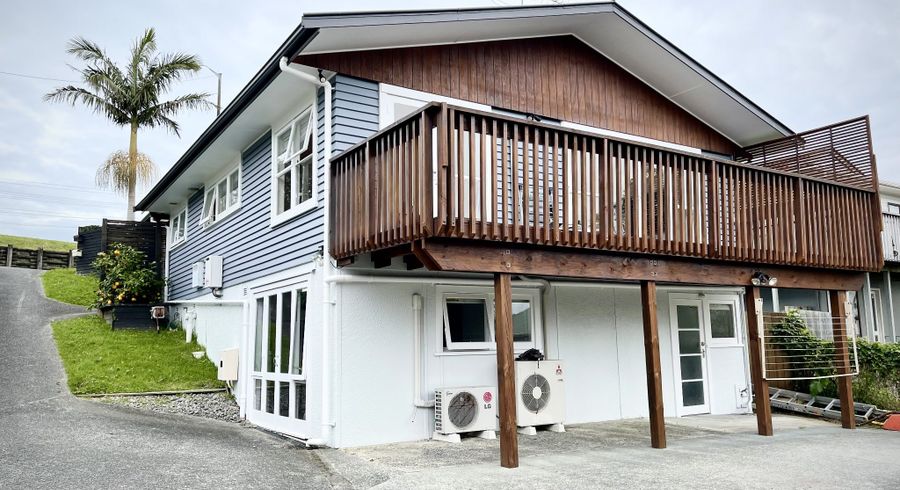  at 1/894 East Coast Road, Northcross, Auckland