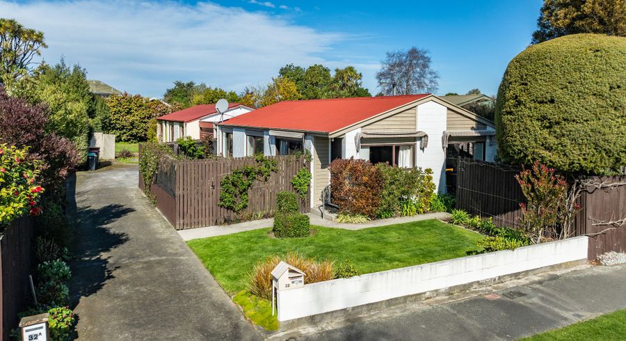  at 1/32 Oldwood Street, Bishopdale, Christchurch