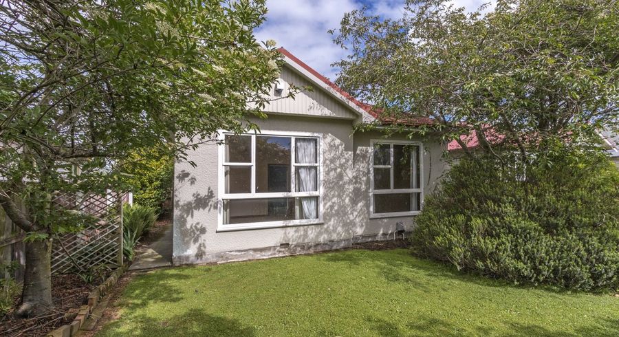  at 225 Geraldine Street, Edgeware, Christchurch