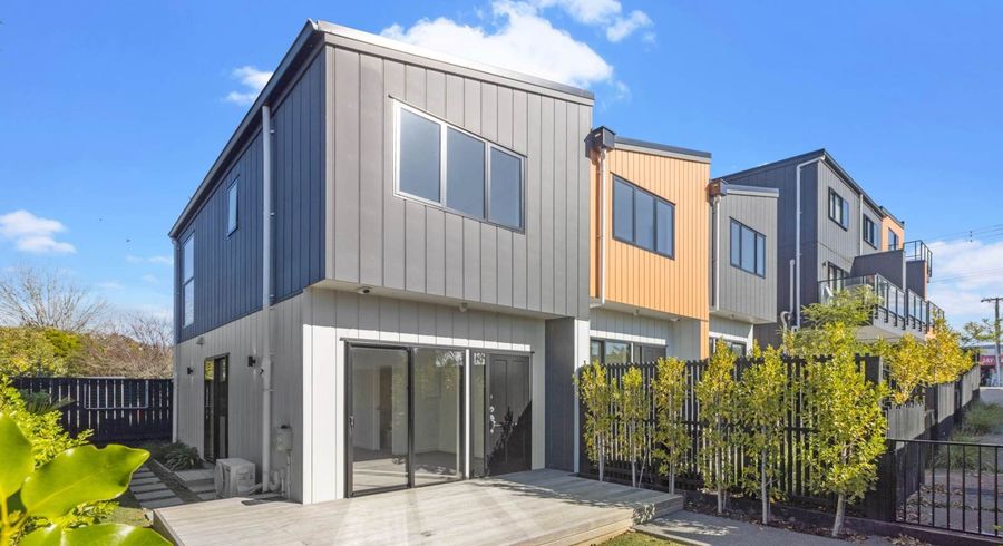  at 329F Rangatira Road, Beach Haven, North Shore City, Auckland