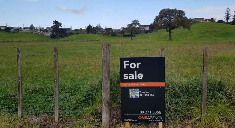  at 5 Willoughby Place, Huntly