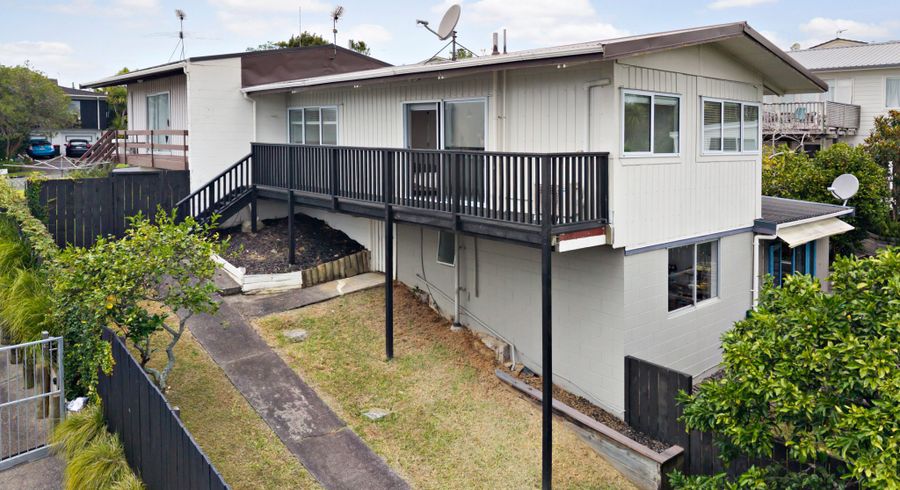  at 2/37 Ripon Crescent, Meadowbank, Auckland City, Auckland