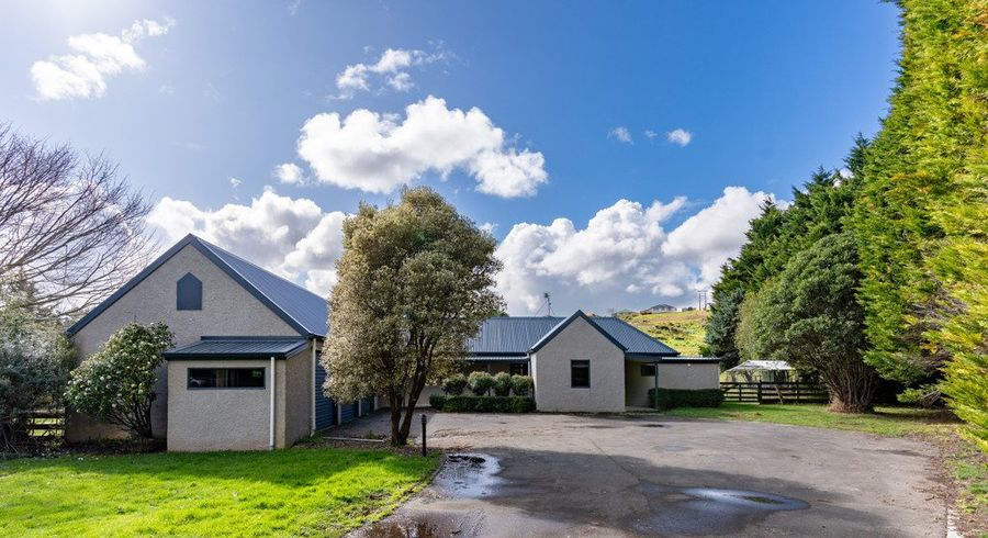  at 205 Valley Views, Fitzherbert, Palmerston North