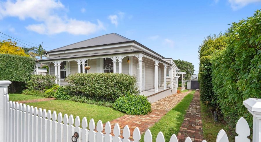  at 3 Russell Street, Devonport, North Shore City, Auckland