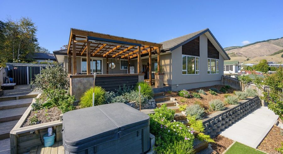  at 14A Win Place, Richmond