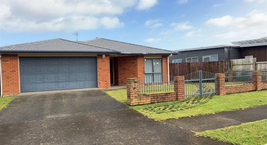  at 16 Kaimoana Street, Weymouth, Manukau City, Auckland