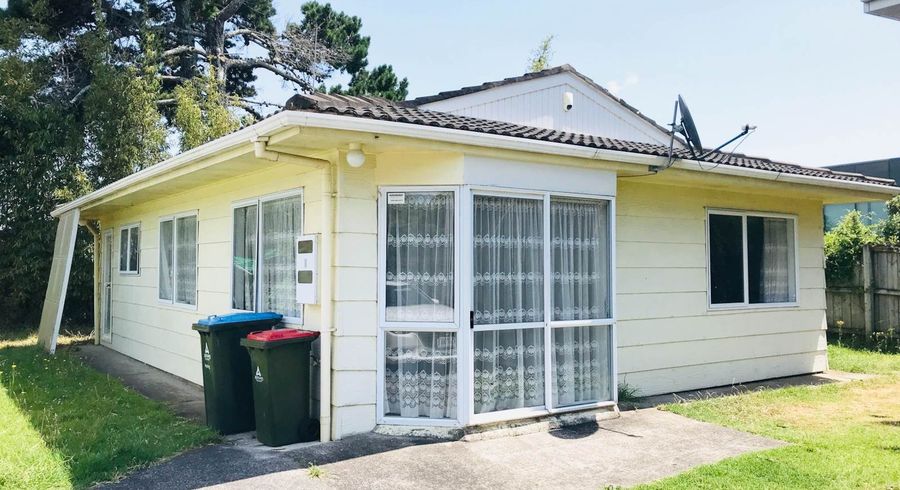  at 2/49 Ferndale Road, Mount Wellington, Auckland City, Auckland