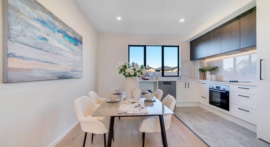  at 1/32 Tiraumea Drive, Pakuranga, Manukau City, Auckland