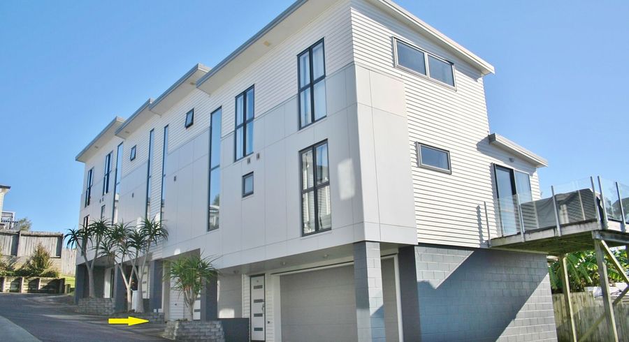  at 1/16A Woodall Place, Totara Vale, North Shore City, Auckland