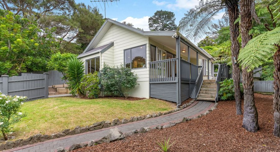  at 2 Abbeygate Street, Birkdale, North Shore City, Auckland