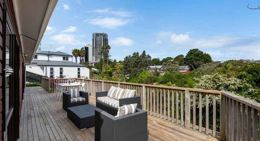  at 26a Huron Street, Takapuna, North Shore City, Auckland