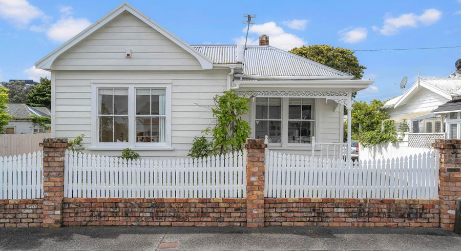  at 2 Lisnoe Avenue, Mount Eden, Auckland City, Auckland