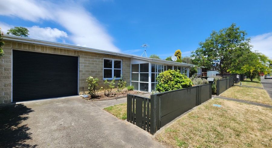  at 3 Nola Avenue, Raumati Beach, Kapiti Coast, Wellington