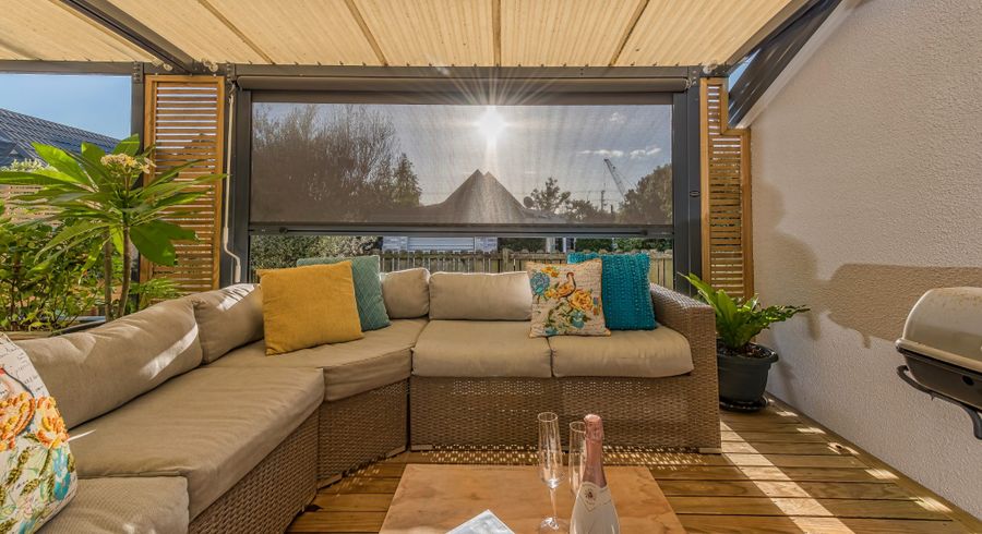  at 1/32 GLUCINA Avenue, West Harbour, Auckland