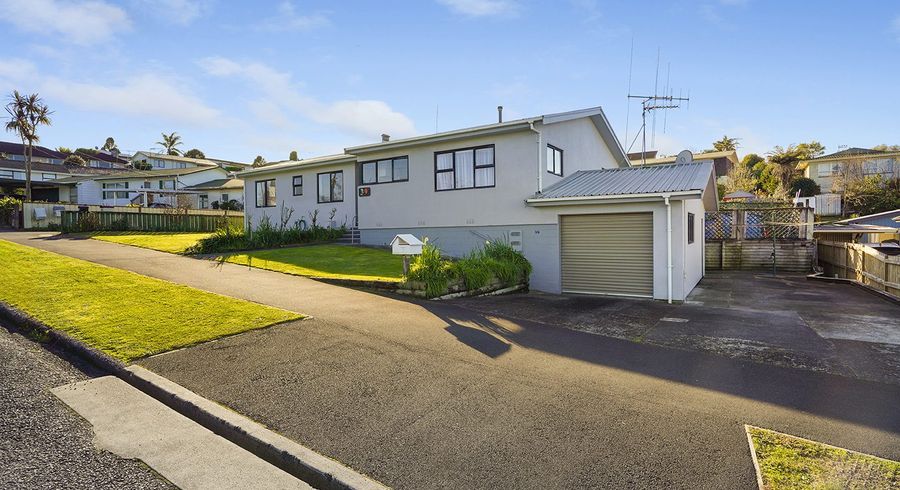  at 39 Dinsdale Road, Dinsdale, Hamilton, Waikato