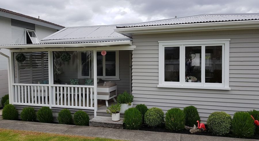  at 1/12 Dallinghoe Crescent, Milford, North Shore City, Auckland