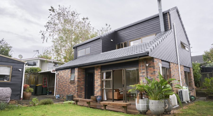  at 2a Fuchsia Place, Birkdale, North Shore City, Auckland