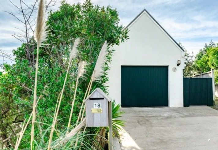  at 18 Kohutuhutu Rd, Raumati Beach, Kapiti Coast, Wellington