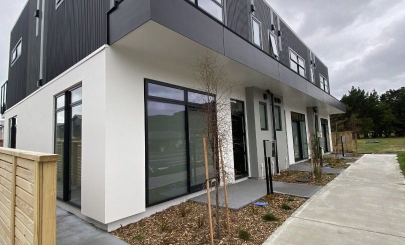  at 1a/21 The Strand, Wainuiomata, Lower Hutt, Wellington