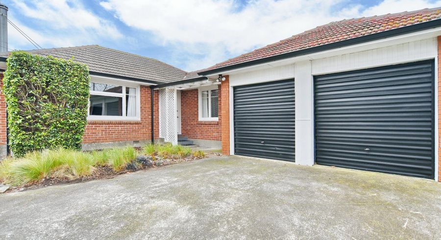  at 2/21 Dunedin Street, Redwood, Christchurch City, Canterbury