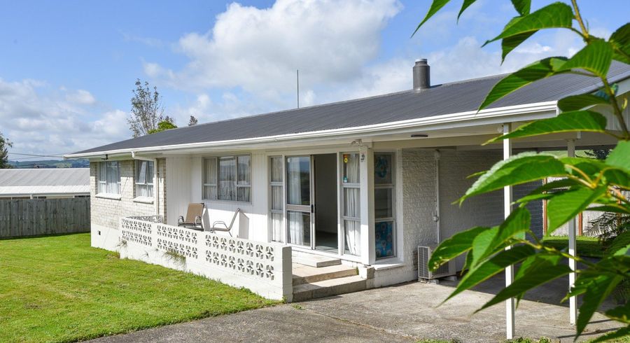  at 1 Bay Grove, Pukehangi, Rotorua, Bay Of Plenty
