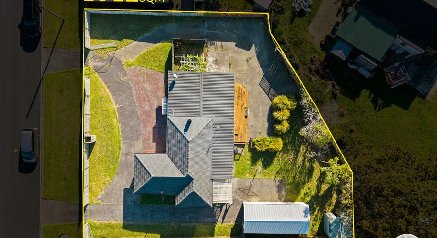  at 8 Gordon Road, Papatoetoe, Auckland