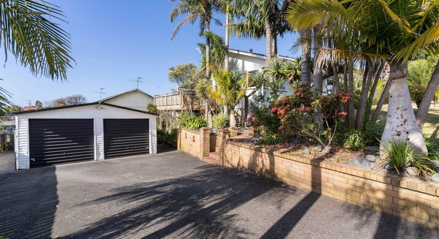 at 14 Roick Parade, Glen Eden, Auckland