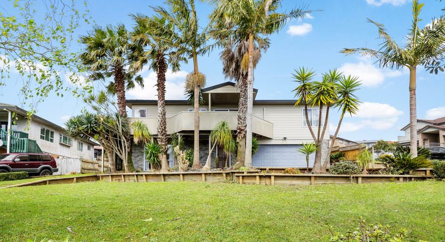  at 2 Gordon Stanley Drive, Massey, Auckland
