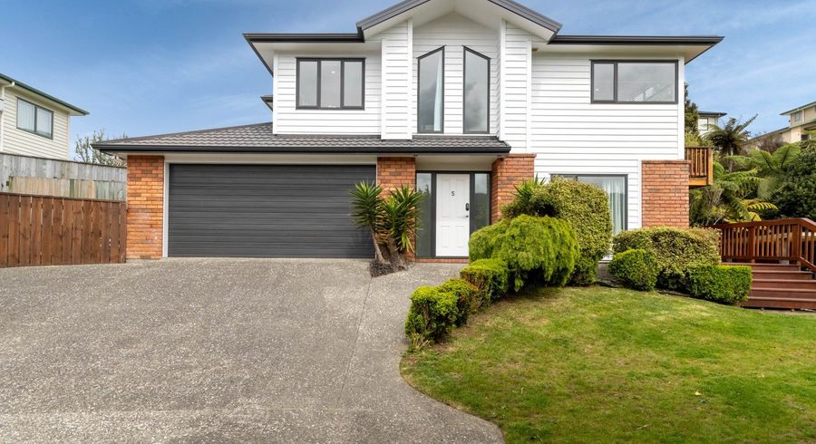  at 5 McEwen Crescent, Riverstone Terraces, Upper Hutt, Wellington