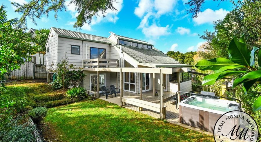  at 38 Eugenia Rise, Totara Heights, Manukau City, Auckland
