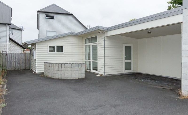  at 8B Snead Place, Hamilton East, Hamilton, Waikato