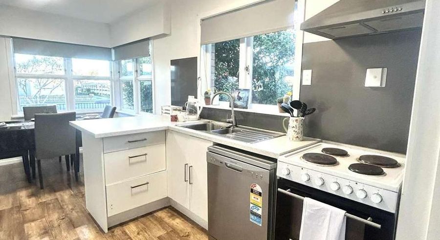 at 11 Leong Avenue, Dinsdale, Hamilton, Waikato