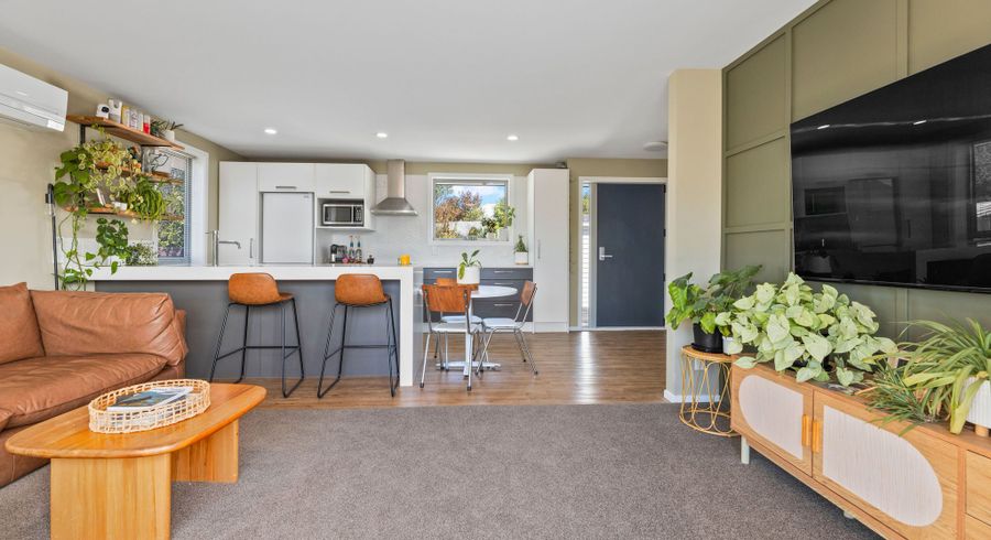  at 2/126a Middlepark Road, Sockburn, Christchurch City, Canterbury
