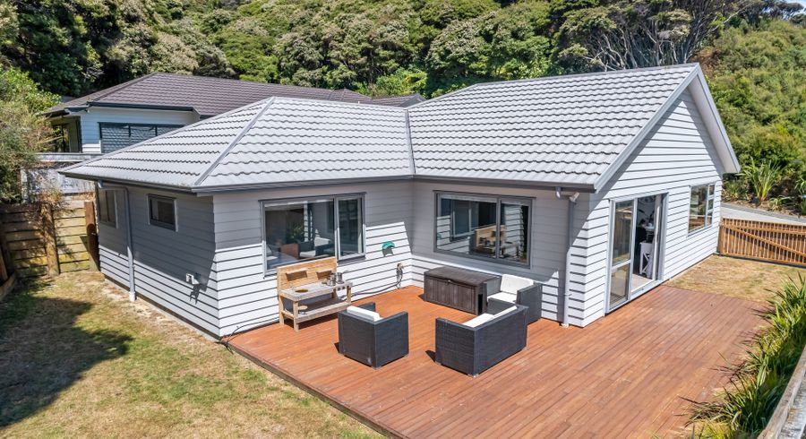  at 19 Moonsail Drive, Whitby, Porirua