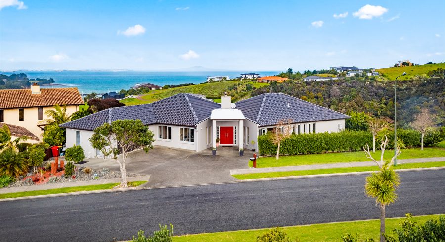  at 139 Roberts Road, Matakatia, Whangaparaoa