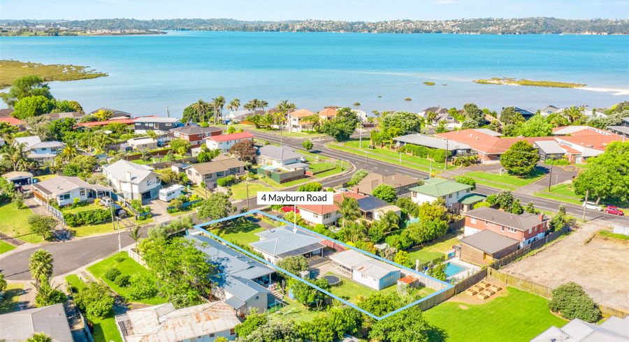  at 4 Mayburn Road, Te Atatu Peninsula, Auckland
