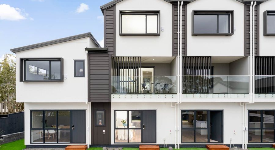  at 16B & 16D Saint Catherine Crescent, West Harbour, Waitakere City, Auckland