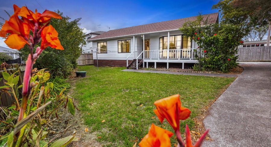  at 96a Sturges Road, Henderson, Waitakere City, Auckland