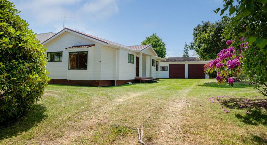  at 16 Irwin Place, Kinloch, Taupō