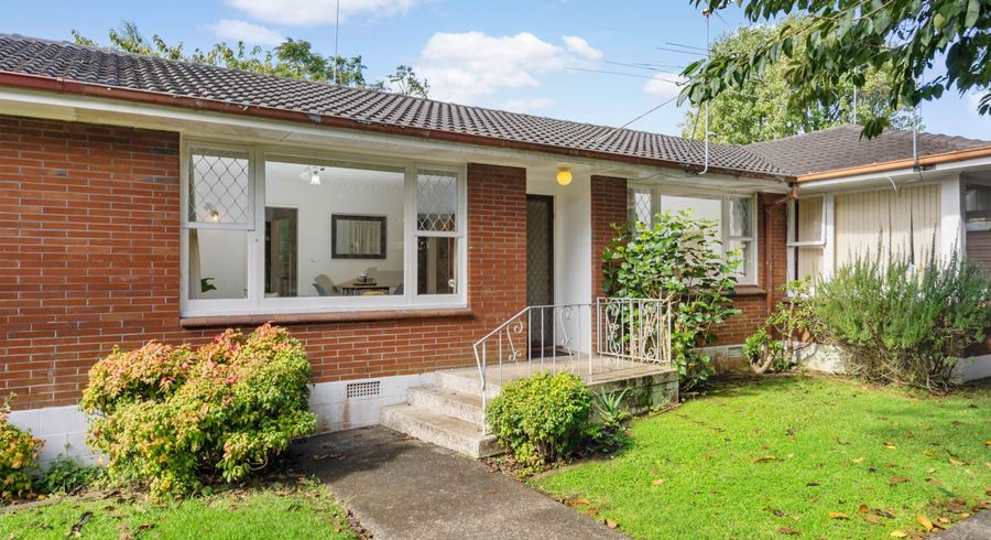  at 4/11 Cornwall Park Avenue, Epsom, Auckland