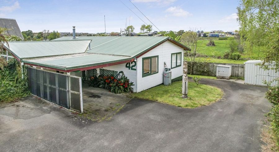  at 42 Acacia Crescent, Glenview, Hamilton