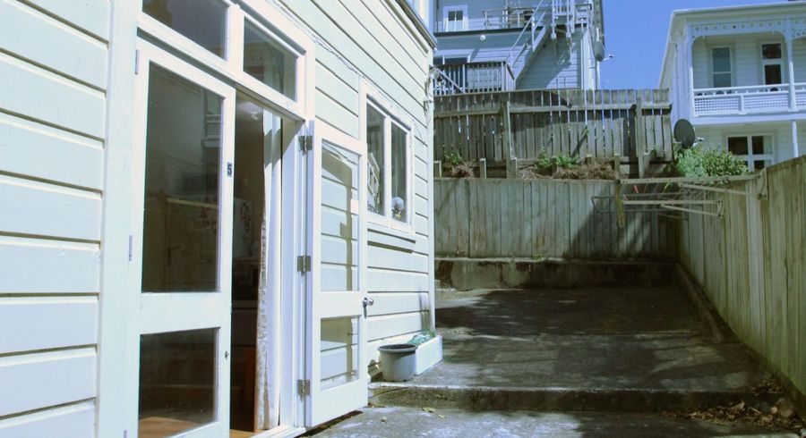  at 5/40 Colombo Street (1st & 2nd year students welcome), Newtown, Wellington, Wellington