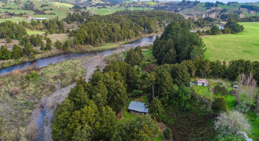  at 205 Te Rena Road, Kakahi