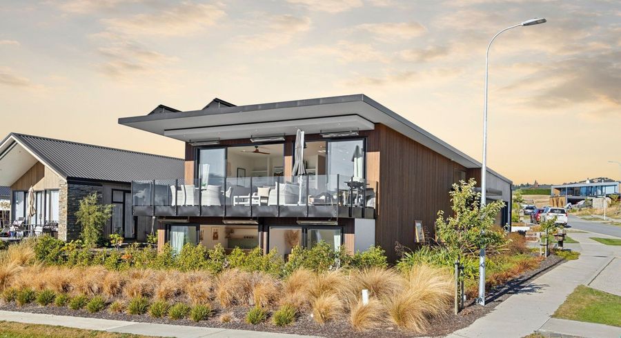  at 22 Cedar Heights Avenue, Massey, Auckland