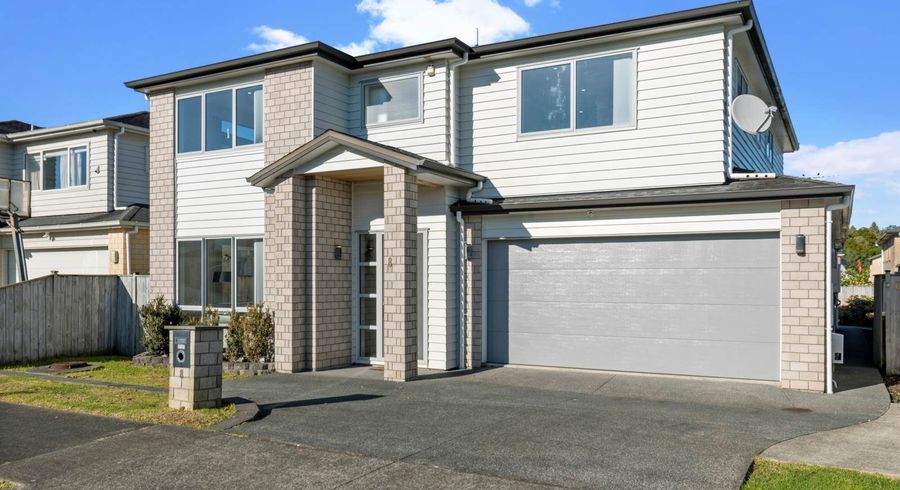  at 8 Castlederg Drive, Flat Bush, Manukau City, Auckland