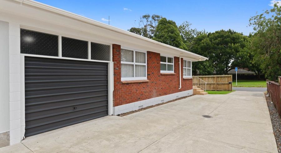  at 1/8 Edgewater Drive, Pakuranga, Manukau City, Auckland