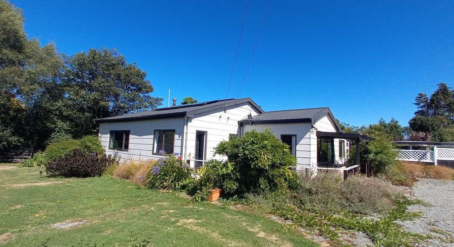  at 33 Clifden Highway, Tuatapere